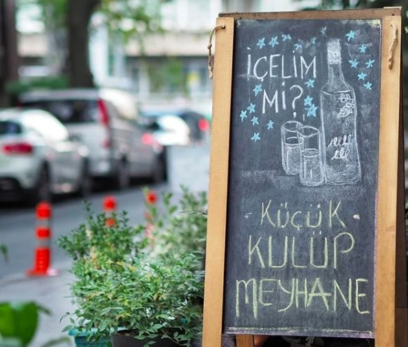 Küçük Kulüp Meyhane Teşvikiye