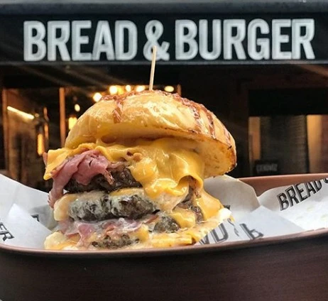 Bread & Burger: Bebek’te Hamburgerin Lezzetli Adresi
