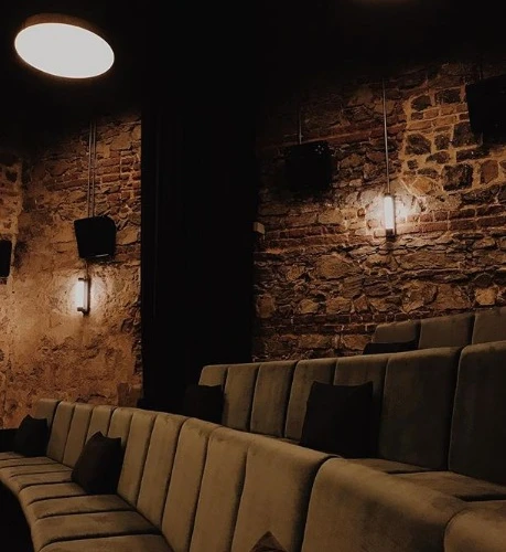 Kundura Sinema: İstanbul'un Yeni Butik Sineması