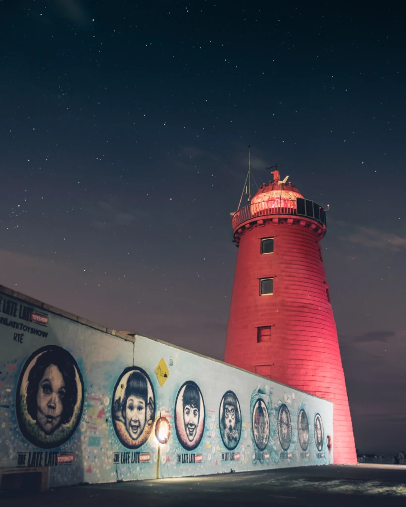 dublin – poolbeg lighthouse – cathal mac an bheatha