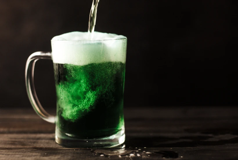 st. patrick’s day – yeşil bira – patrick fore