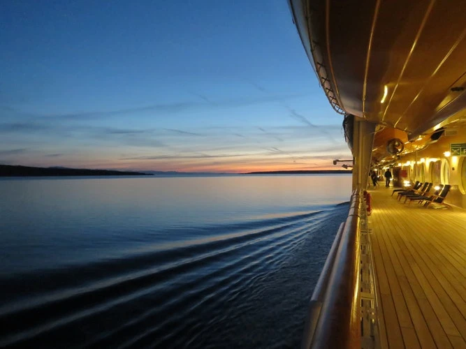 Yunanistan'da Cruise ile Masmavi Bir Deneyim: 1 Oda, 4 Ada