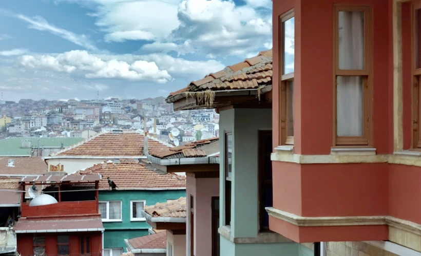 Balat Sokakları: Tarihi Koklayacağınız Duraklara Yolculuk