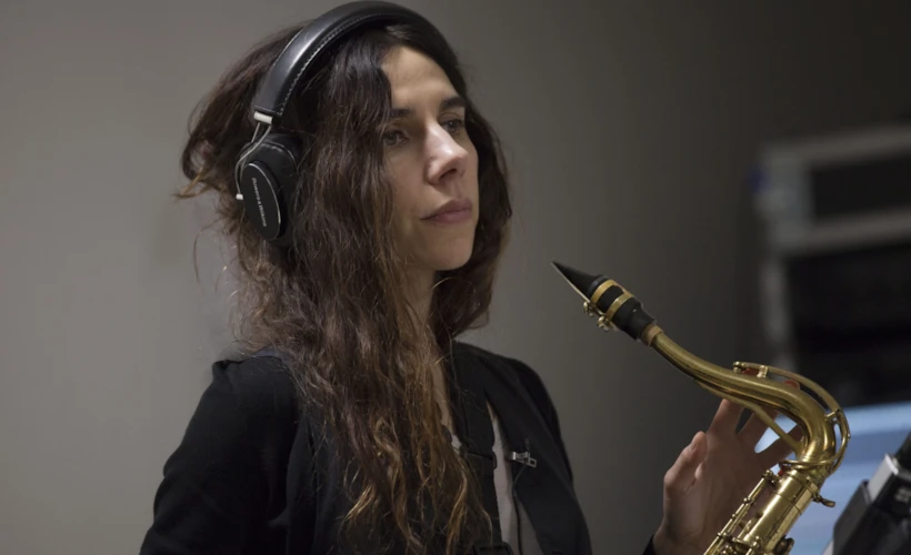 A Dog Called Money: Seamus Murphy ve PJ Harvey ile Yolculuk