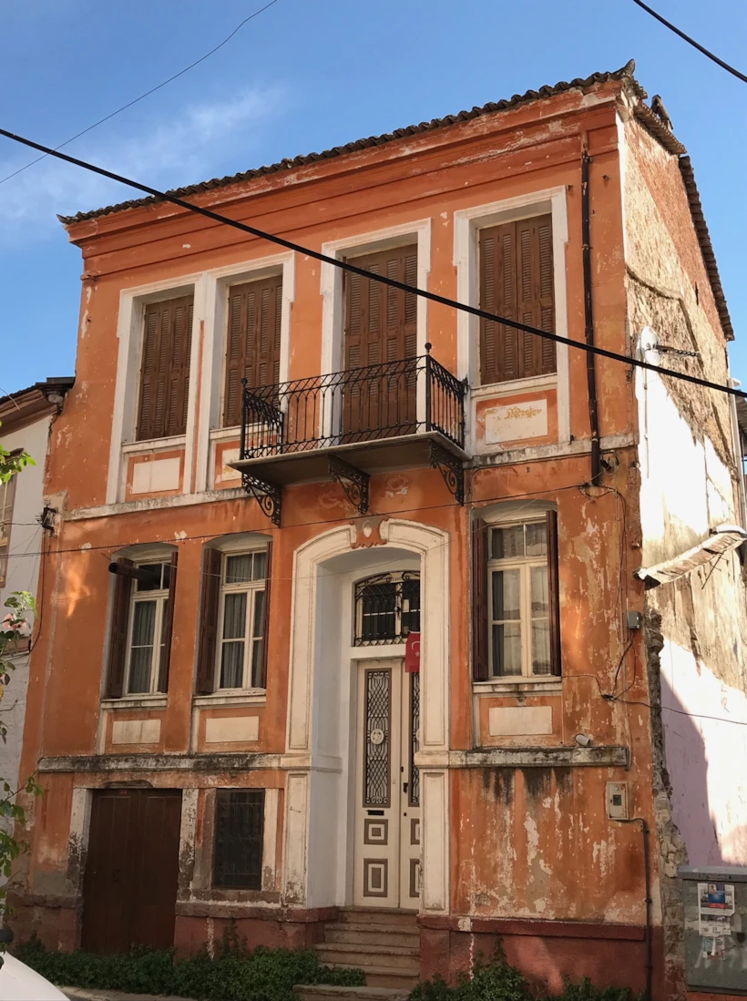 Ayvalık Evleri