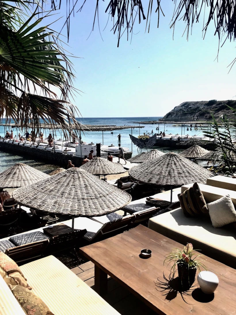 Fly Inn Beach 2