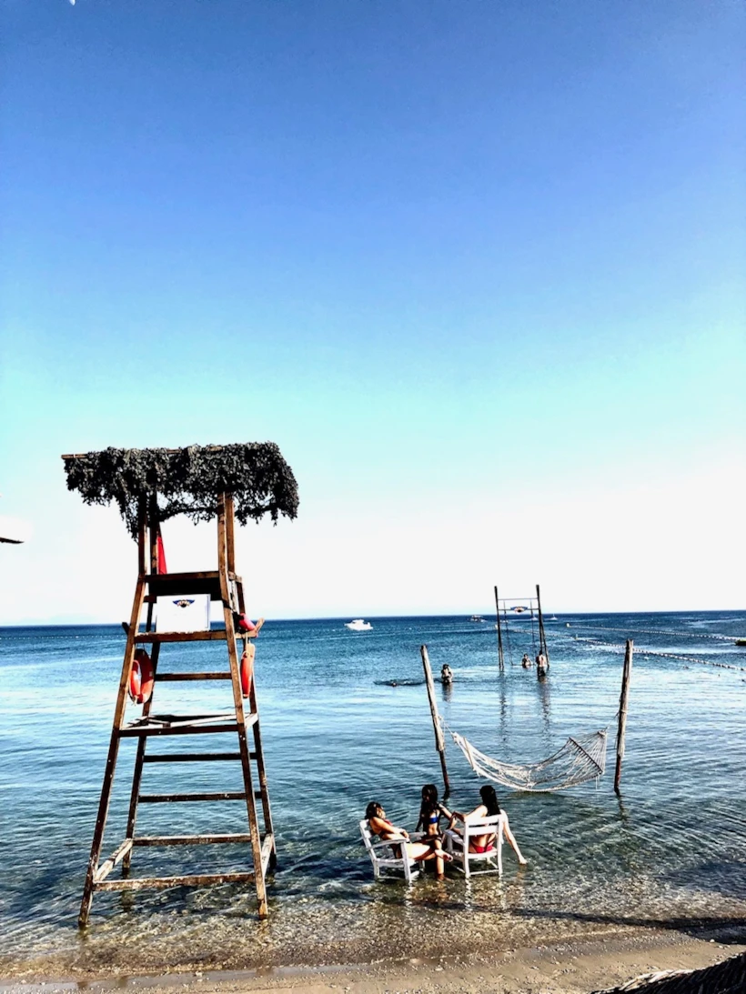 Fly Inn Beach 3