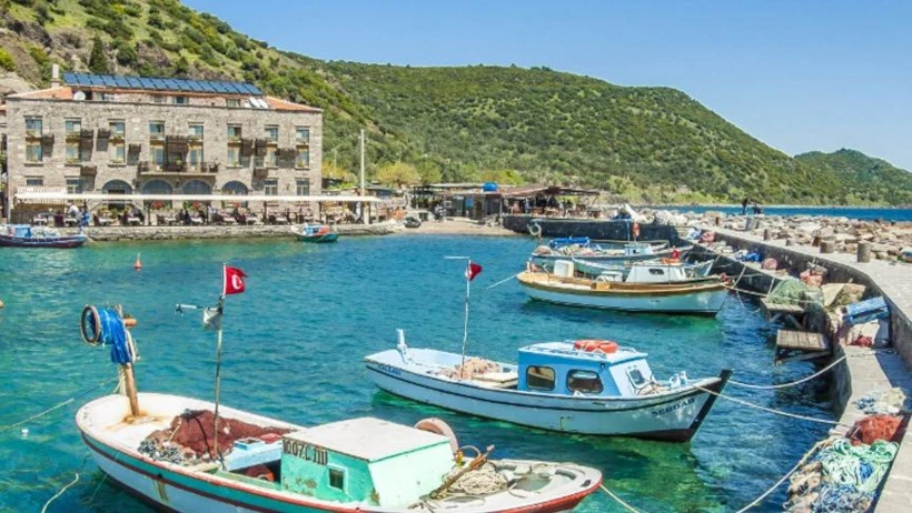 Assos