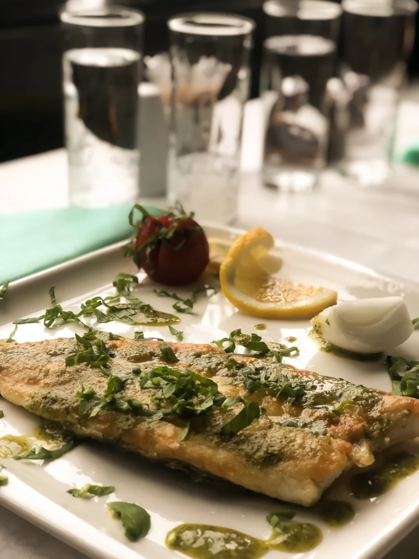 Küçük Ev Balık Restaurant: Tekirdağ Yolunda Müthiş Lezzetler