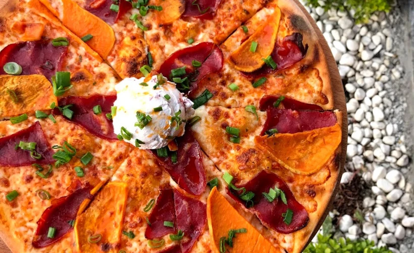 Bir Dilim Lezzet Arayışı: Yumm, Upper Crust, The New Yorker