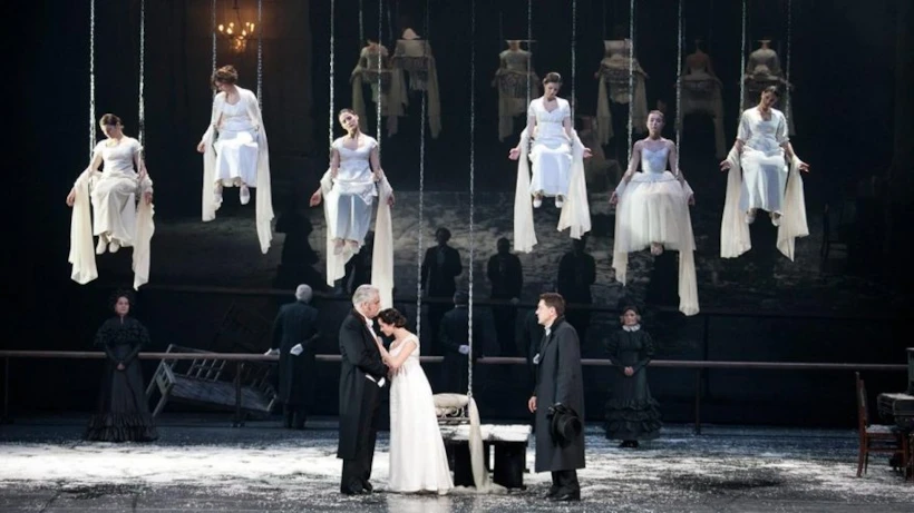 Bir Rus Masalı: Yevgeni Onegin, Eugene Vakhtangov Theatre