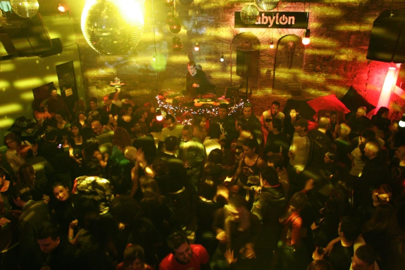  Fotoğraf: hafifmuzik.org/
