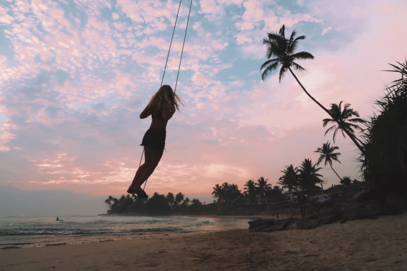 Sisters Away: Sri Lanka'dan Haberlerimiz Var!