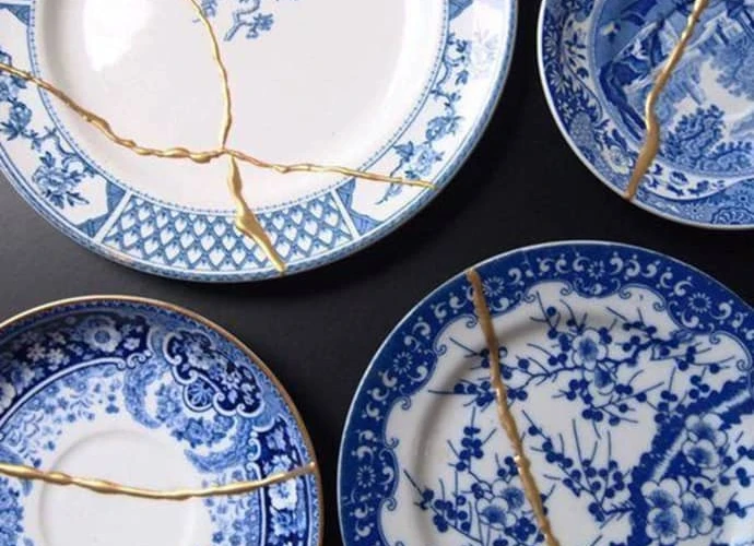 Kintsugi: Kırılmış Parçaları Kabul Etme Sanatı