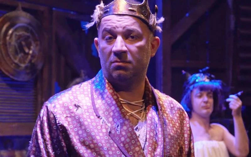 Bir Baba Hamlet: İki Kişilik Bir Shakespeare Trajedisi
