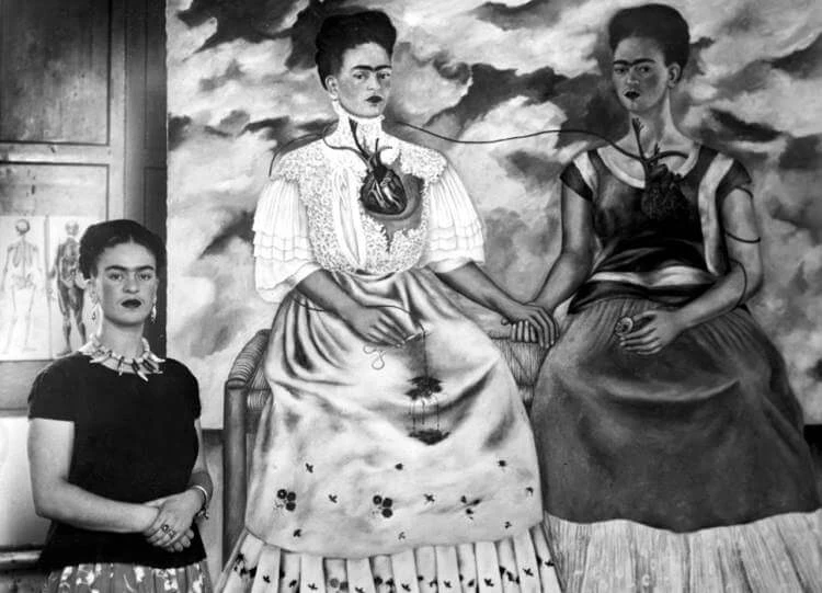 İki Frida Tablosu