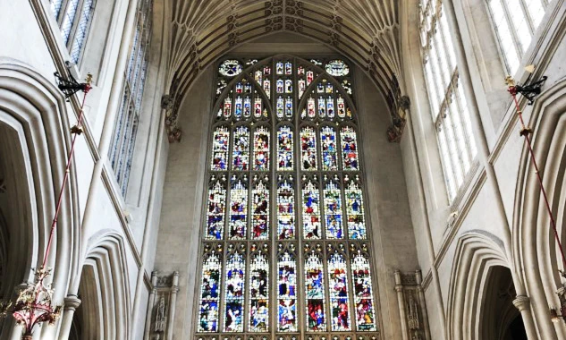 Bath Abbey Vitray ve Tavan Detayı