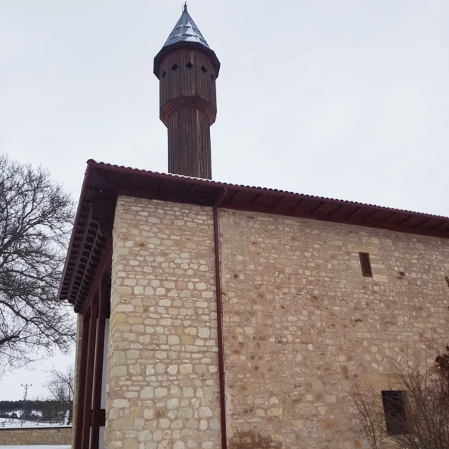Çivisiz Cami 