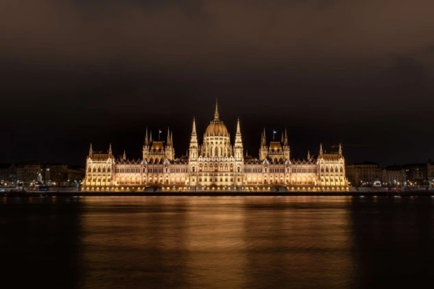 Parlamento Binası