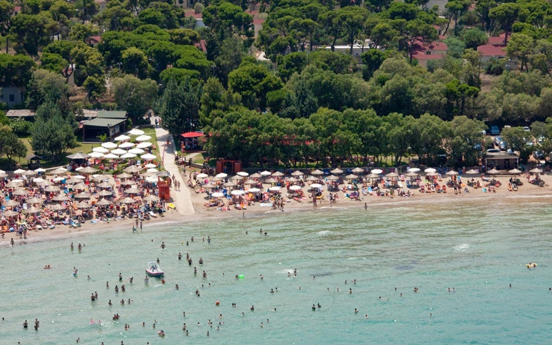 Nea Makri: Attika Yarımadası'nda Küçük Bir Sahil Kasabası