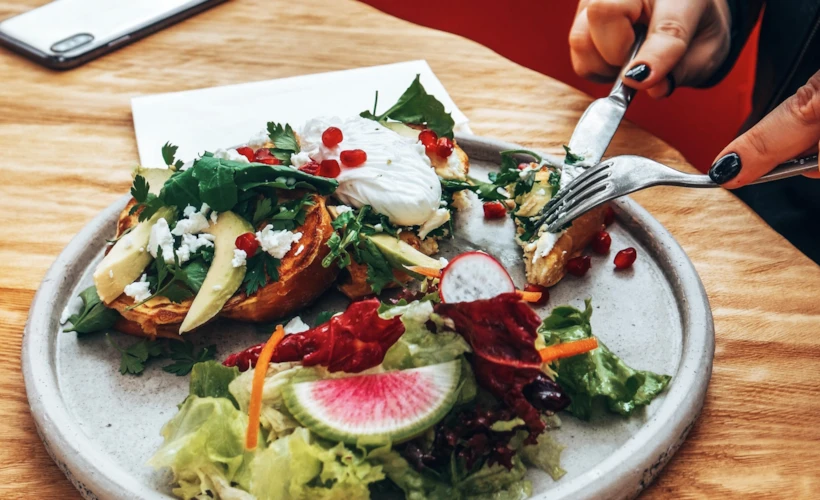 Proof Breakfast & Brunch: İzmir'de Renkli Bir Kahvaltı Mekanı
