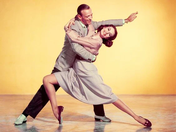 Swing: Caz Müzik Eşliğinde Mutluluk Dansı