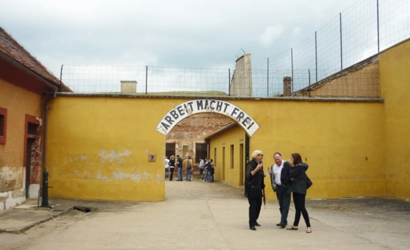 Terezin Toplama Kampı, Prag: Acı Dolu Bir Tarihin Kalıntıları