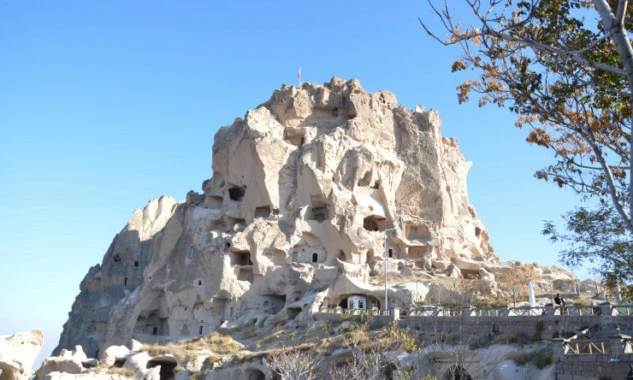 Üçhisar Kalesi