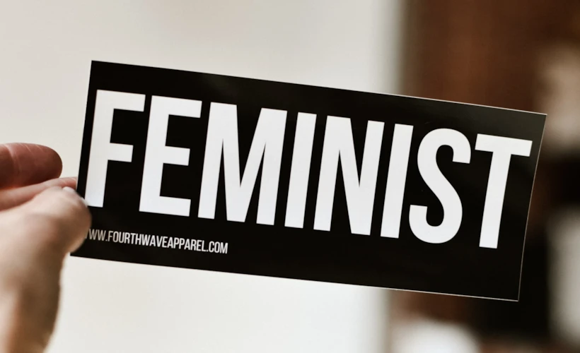 Feminizmden Atılmak: Feminizm Herkes İçin Midir?