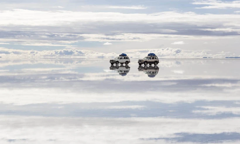   Salar de Uyuni Gölü