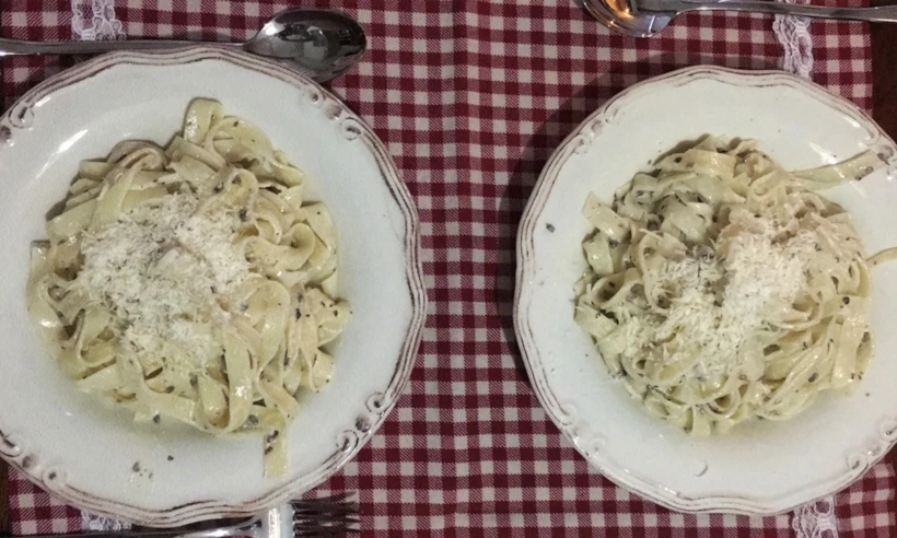 Kremalı Trüf Soslu Tagliatelle