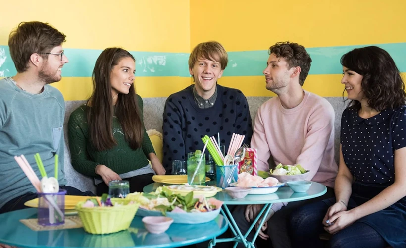 Please Like Me: Aradığınız Sıcaklığı Bulabileceğiniz Bir Dizi
