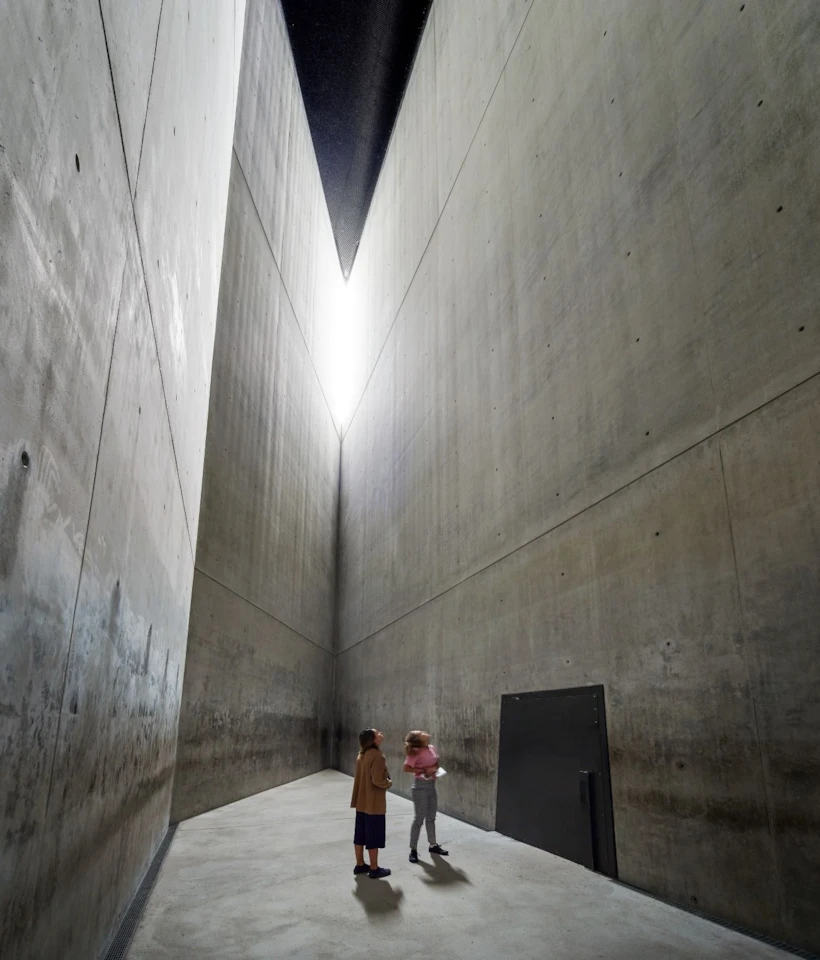 sdl_jewish-museum_huftoncrow_033rs