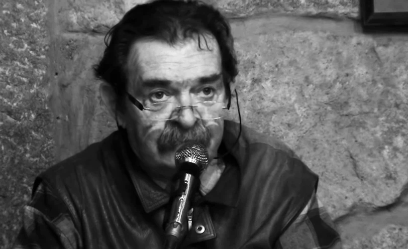 Oruç Aruoba: Sonsuza Dek Belleklerimizde Yaşayacak Şair