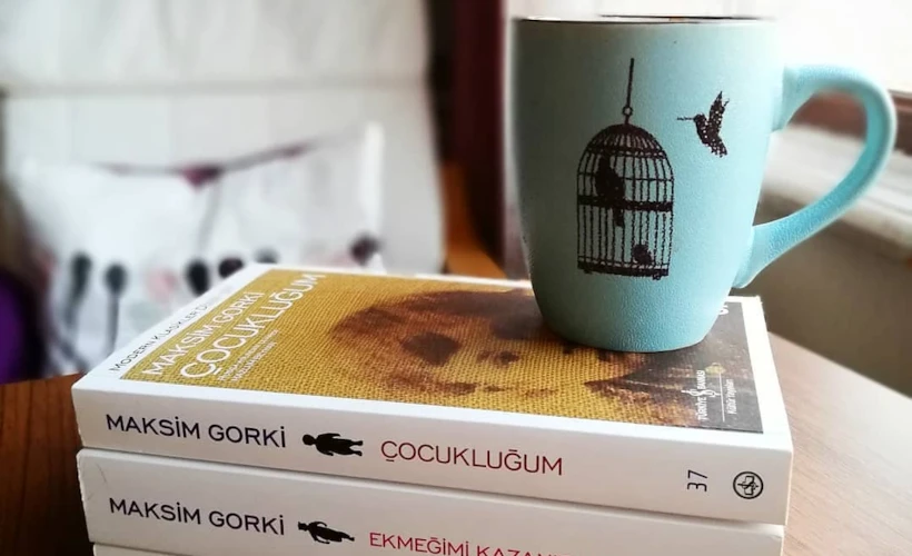 Maksim Gorki: Acıların Çocuğu Ve Otobiyografik Üçlemesi