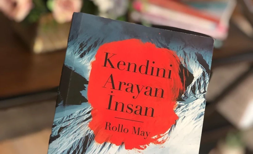 Kendini Arayan İnsan: Her Satırının Altı Çizilesi Kitap