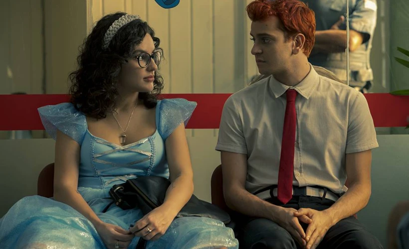 Nobody's Looking: Koruyucu Meleklerin Başrolde Olduğu Dizi