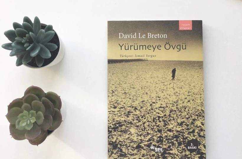  Yürümeye Övgü