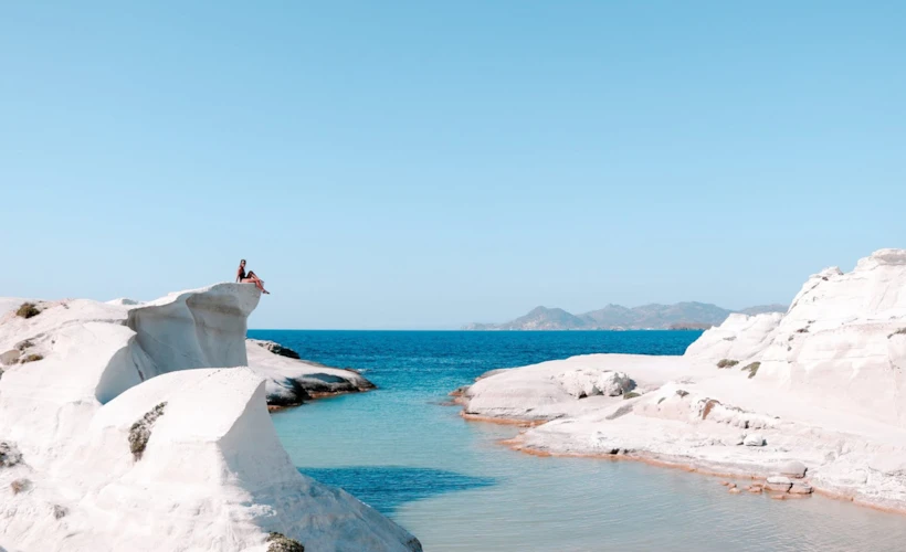 Milos Adası: Yunanistan'ın Gizli Koylarını Keşfetme Zamanı