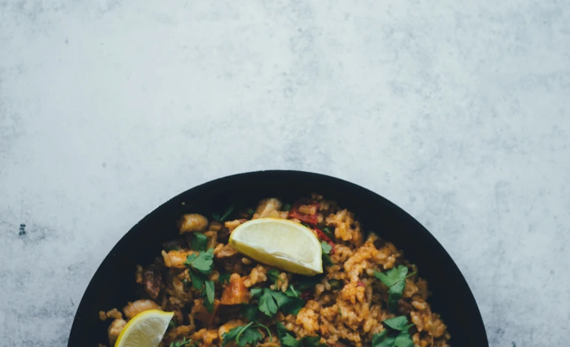 Paella: İspanyol Sofralarının Vazgeçilmezi
