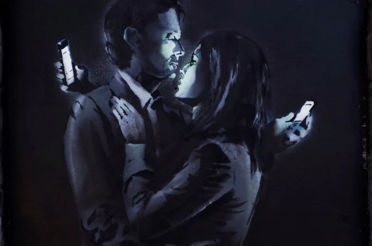 Banksy'den Mobil Aşıklar: Ceplerde Yaşanan Hayatlara Eleştiri