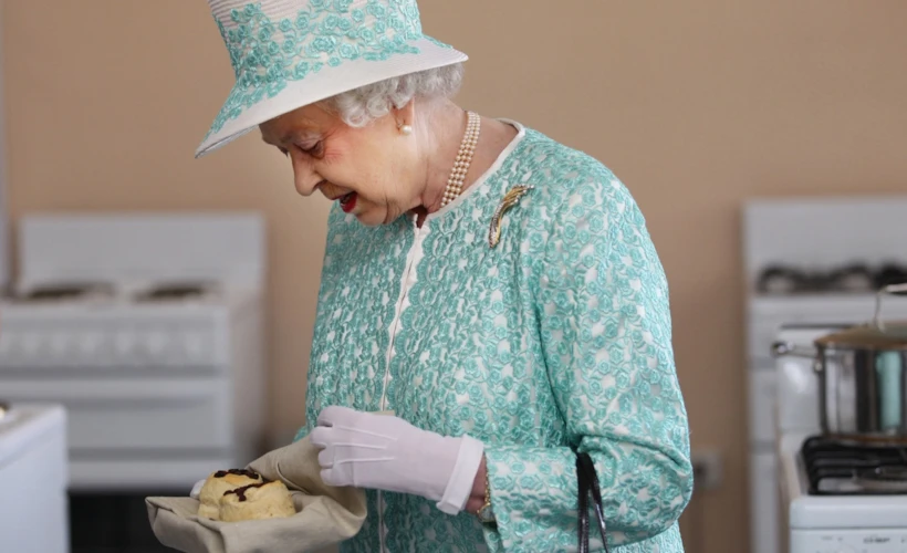 Scone: Kraliçe Elizabeth'in Çay Saatlerinin Favori Yiyeceği