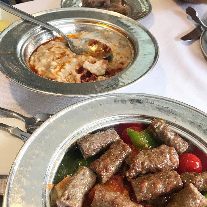 Tire Köfte ve Keşkek