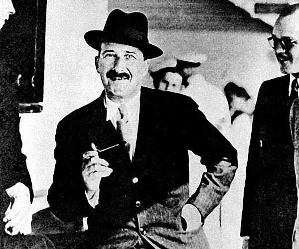 Stefan Zweig'ın Ölümü: Tutsak Bir Hayatın Özgür Sonu