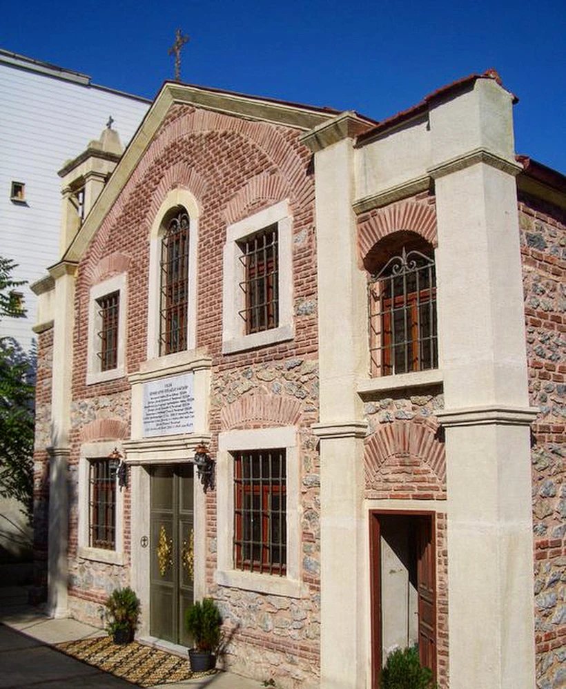  Surp Yerits Mangants Ermeni Kilisesi 