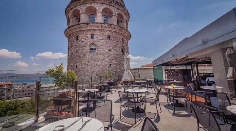 Firuzende: Galata'ya Bir de Bu Mekandan Bakın