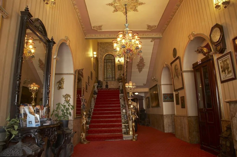 Grand Hotel De Londres