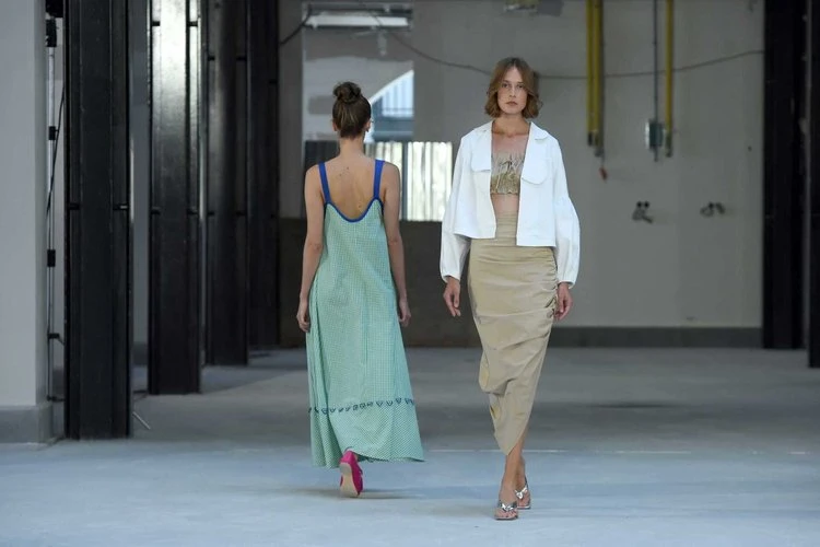 0x0-mehtap-elaidi-mercedes-benz-fashion-week-istanbul-1602771400741