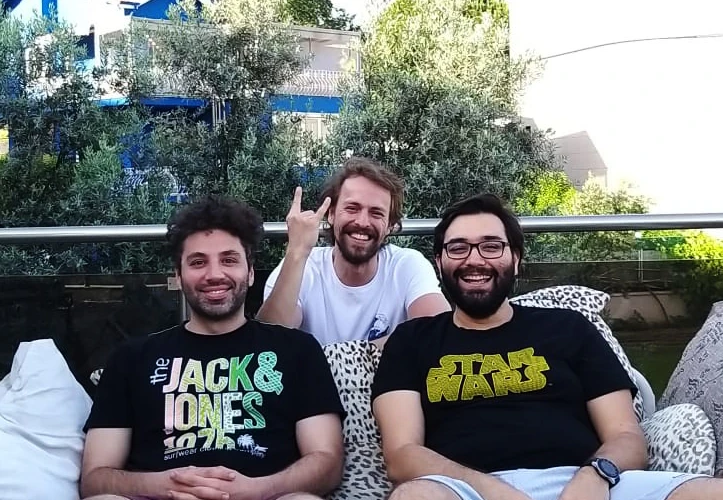 Journers: 70'ler Rock Müziğinin Modern Yolcuları