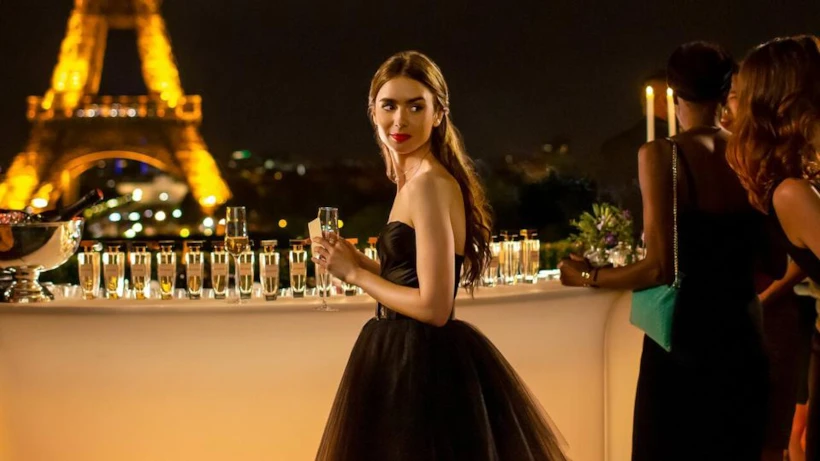 Emily in Paris, Parfüm Lansmanında